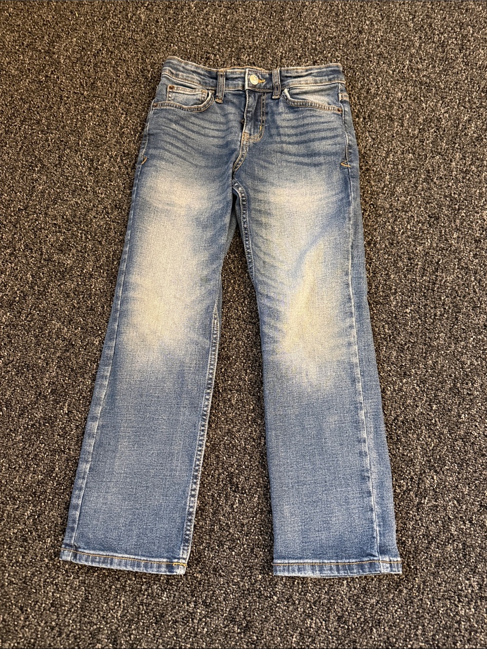 Boy’s Cat & Jack straight size 8 Light Blue Washed Jeans